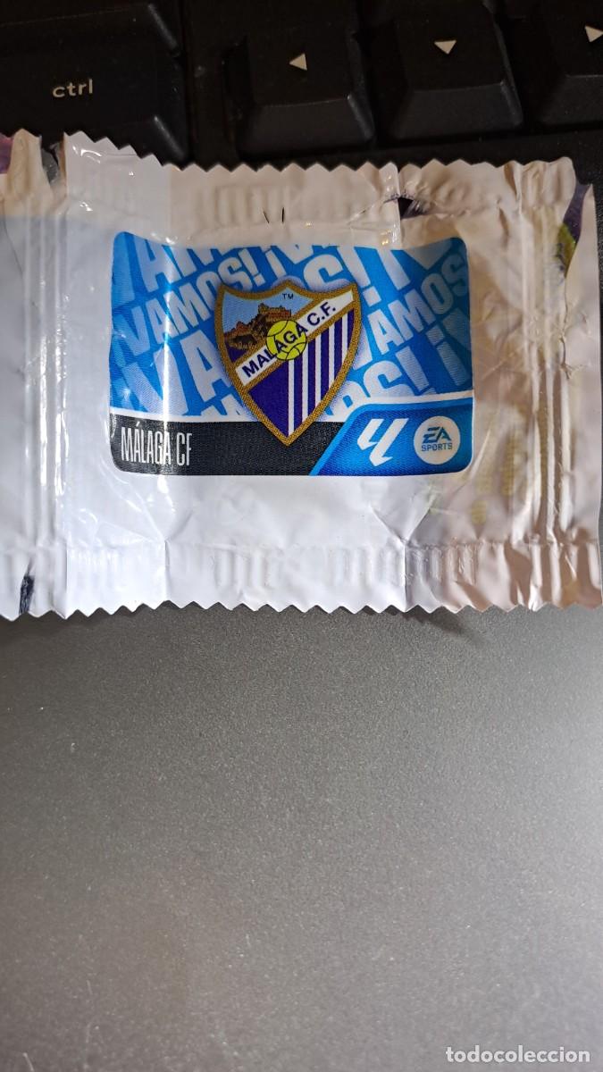 Coleccionismo cromos antiguos: CROMO ESCUDO MALAGA CHICLE LIGA 2026 2027 26 27 ESTE PANINI NUNCA PEGADO
