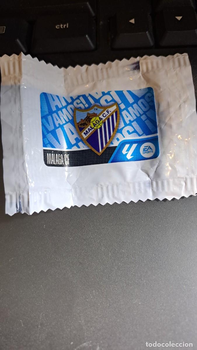 Coleccionismo cromos antiguos: CROMO ESCUDO MALAGA CHICLE LIGA 2026 2027 26 27 ESTE PANINI NUNCA PEGADO