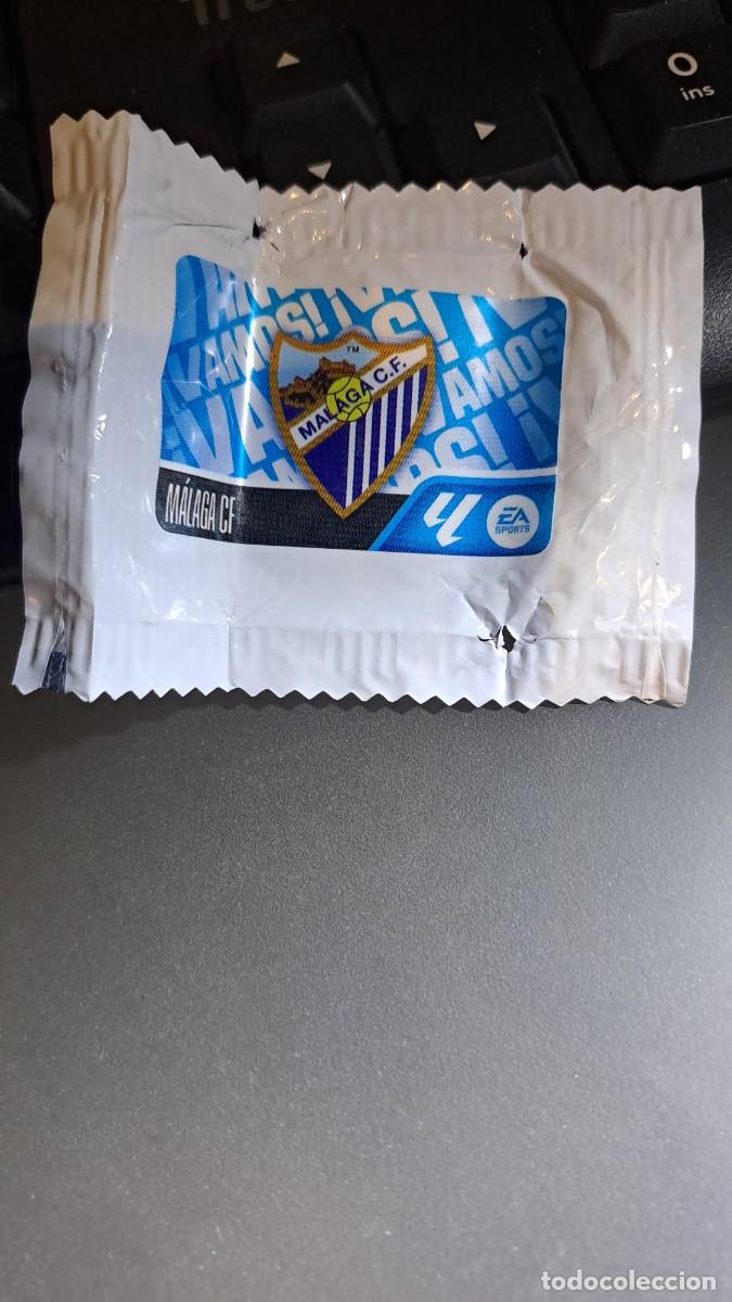 Coleccionismo cromos antiguos: CROMO ESCUDO MALAGA CHICLE LIGA 2026 2027 26 27 ESTE PANINI NUNCA PEGADO