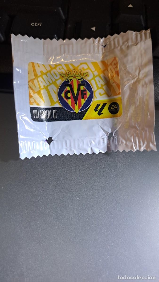 Coleccionismo cromos antiguos: CROMO ESCUDO VILLARREAL CHICLE LIGA 2026 2027 26 27 ESTE PANINI NUNCA PEGADO