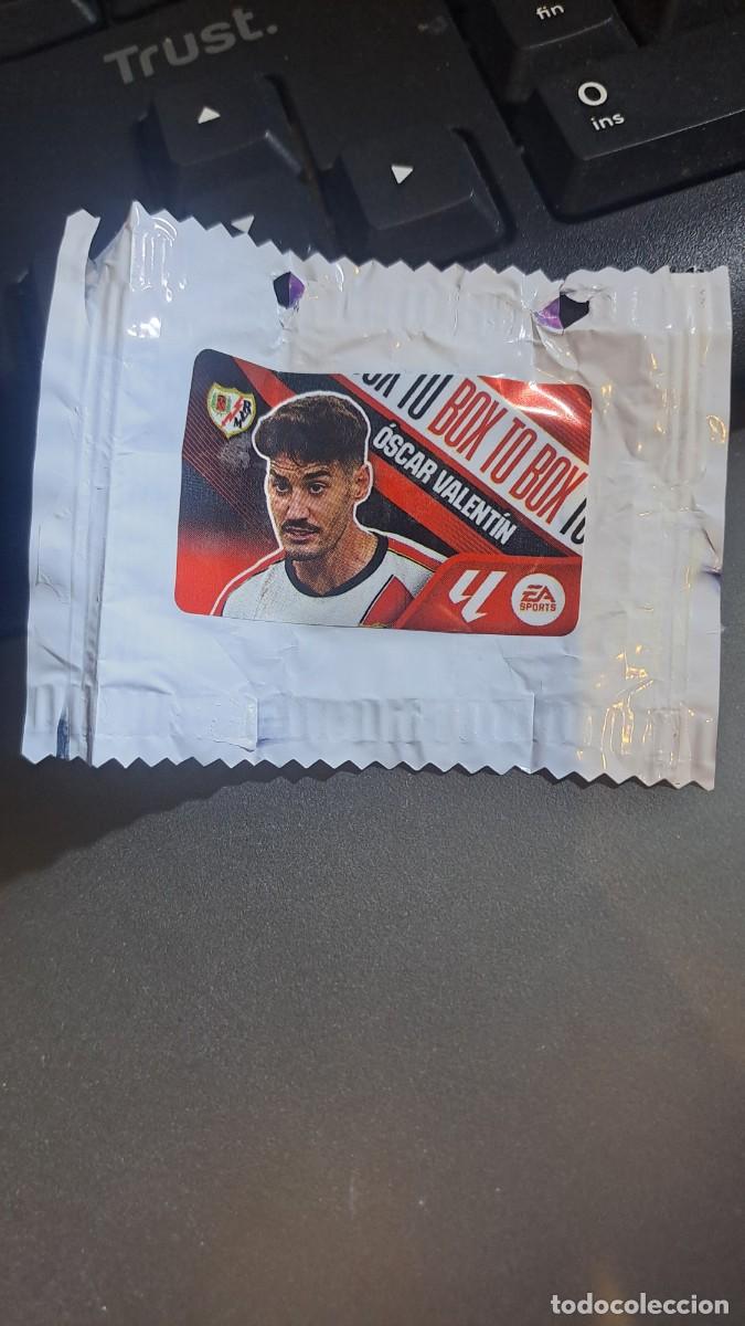 Coleccionismo cromos antiguos: CROMO OSCAR VALENTIN BOX TO BOX RAYO VALLECANO CHICLE LIGA 2026 2027 26 27 ESTE PANINI NUNCA PEGADO