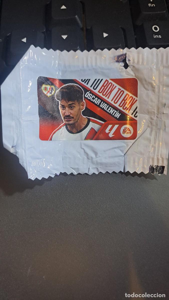 Coleccionismo cromos antiguos: CROMO OSCAR VALENTIN BOX TO BOX RAYO VALLECANO CHICLE LIGA 2026 2027 26 27 ESTE PANINI NUNCA PEGADO