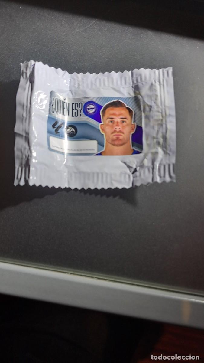 Coleccionismo cromos antiguos: CROMO TONI MARTINEZ &iquest;QUIEN ES? ALAVES CHICLE LIGA 2026 2027 26 27 ESTE PANINI NUNCA PEGADO