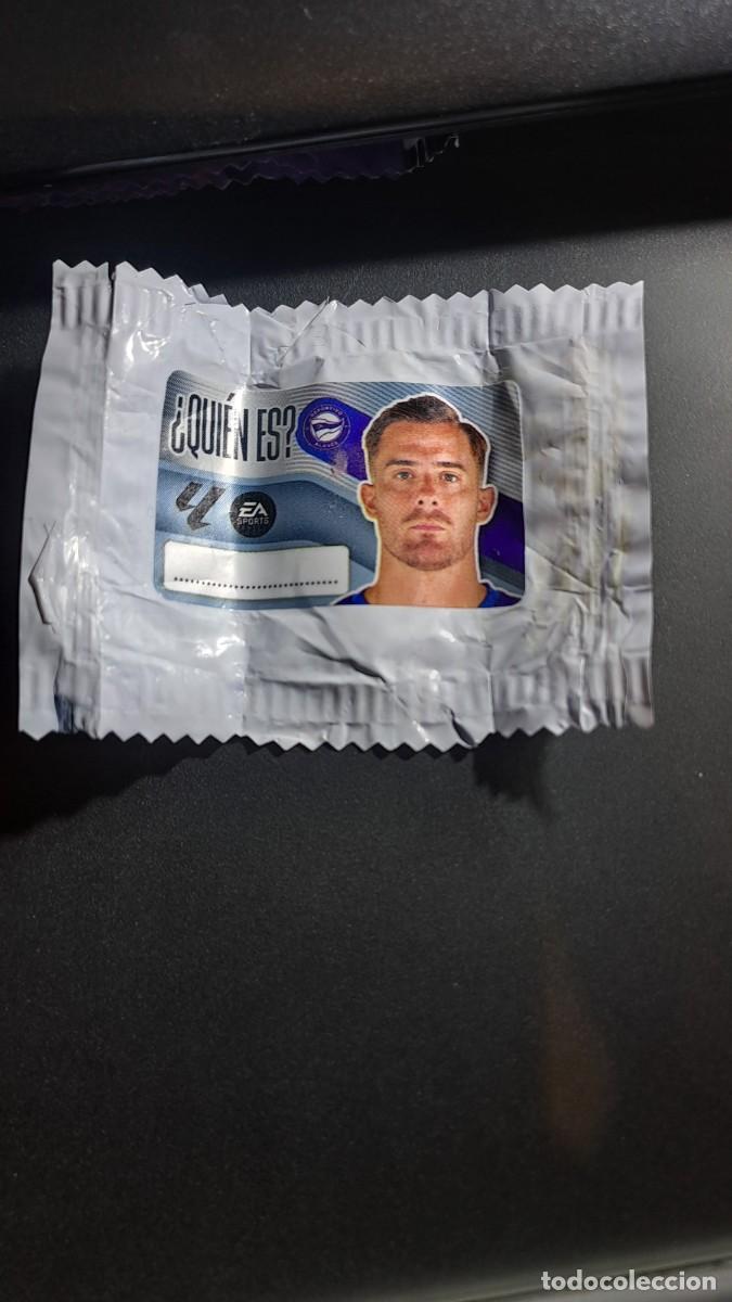 Coleccionismo cromos antiguos: CROMO TONI MARTINEZ &iquest;QUIEN ES? ALAVES CHICLE LIGA 2026 2027 26 27 ESTE PANINI NUNCA PEGADO