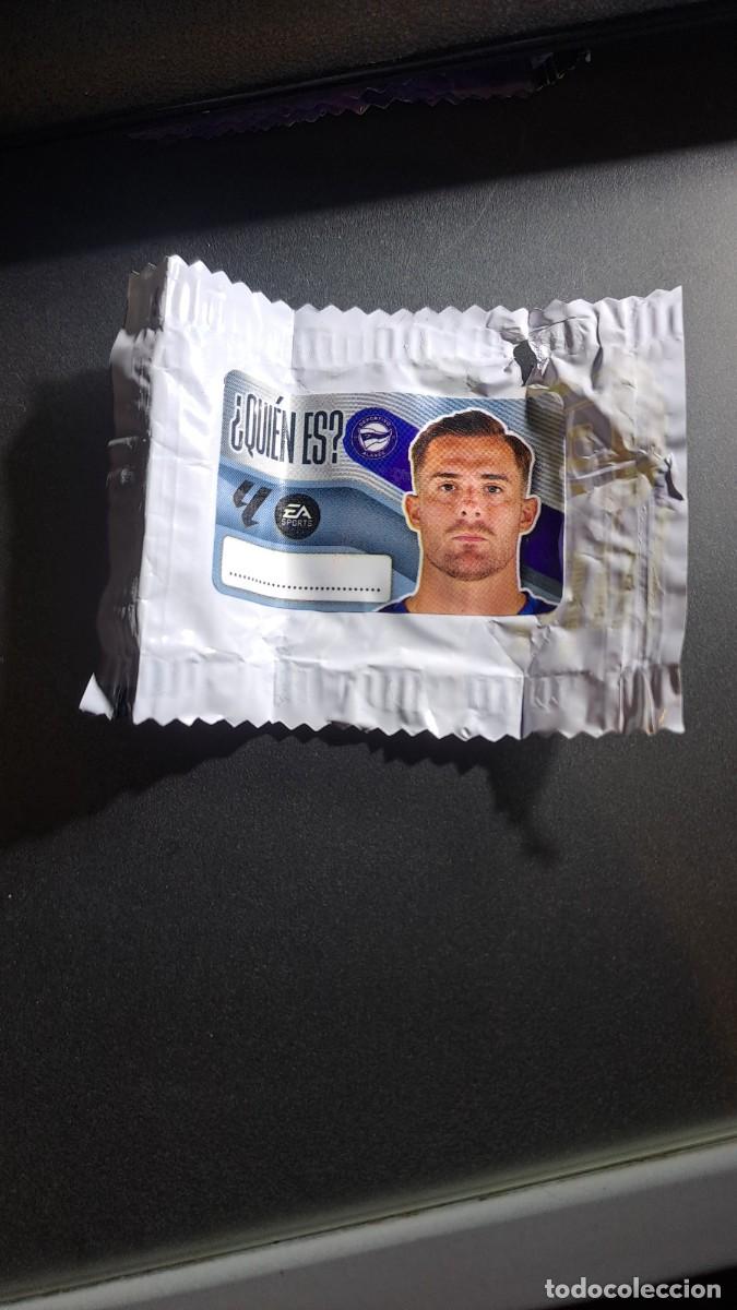 Coleccionismo cromos antiguos: CROMO TONI MARTINEZ &iquest;QUIEN ES? ALAVES CHICLE LIGA 2026 2027 26 27 ESTE PANINI NUNCA PEGADO