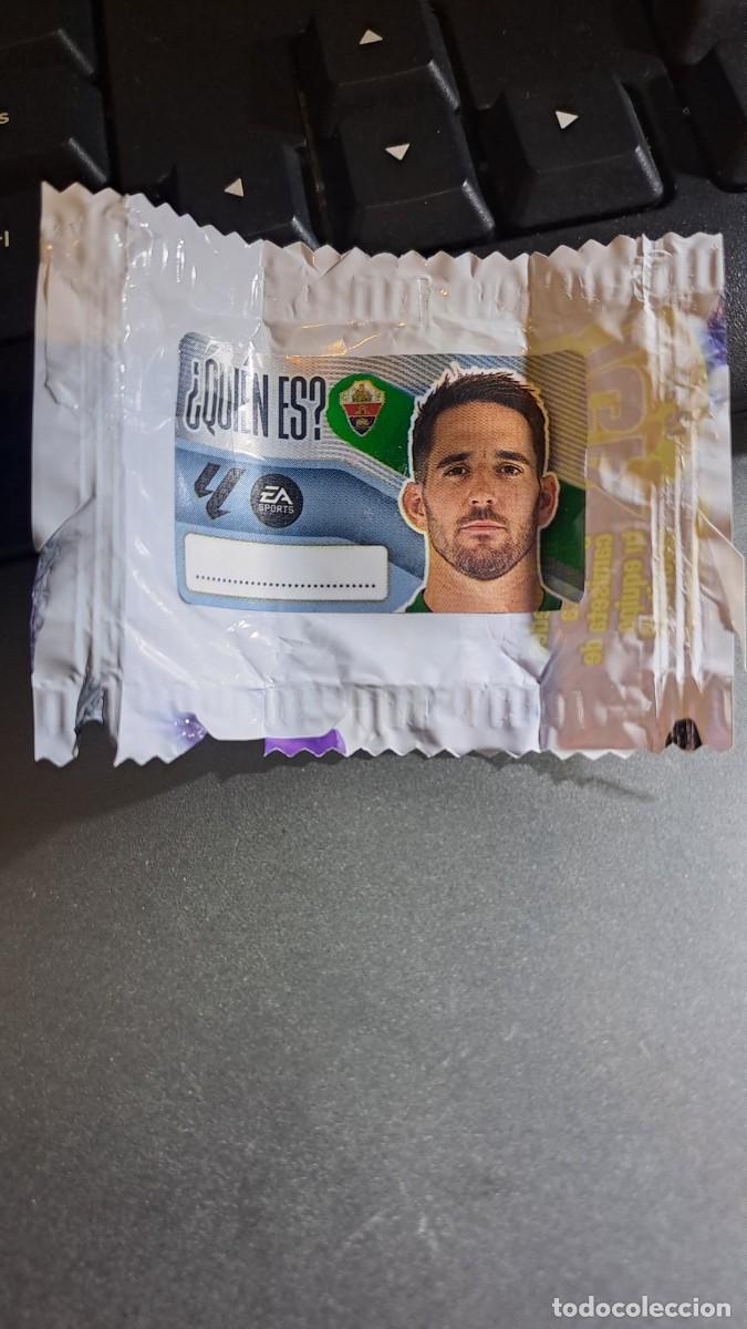 Coleccionismo cromos antiguos: CROMO BIGAS &iquest;QUIEN ES? ELCHE CHICLE LIGA 2026 2027 26 27 ESTE PANINI NUNCA PEGAD