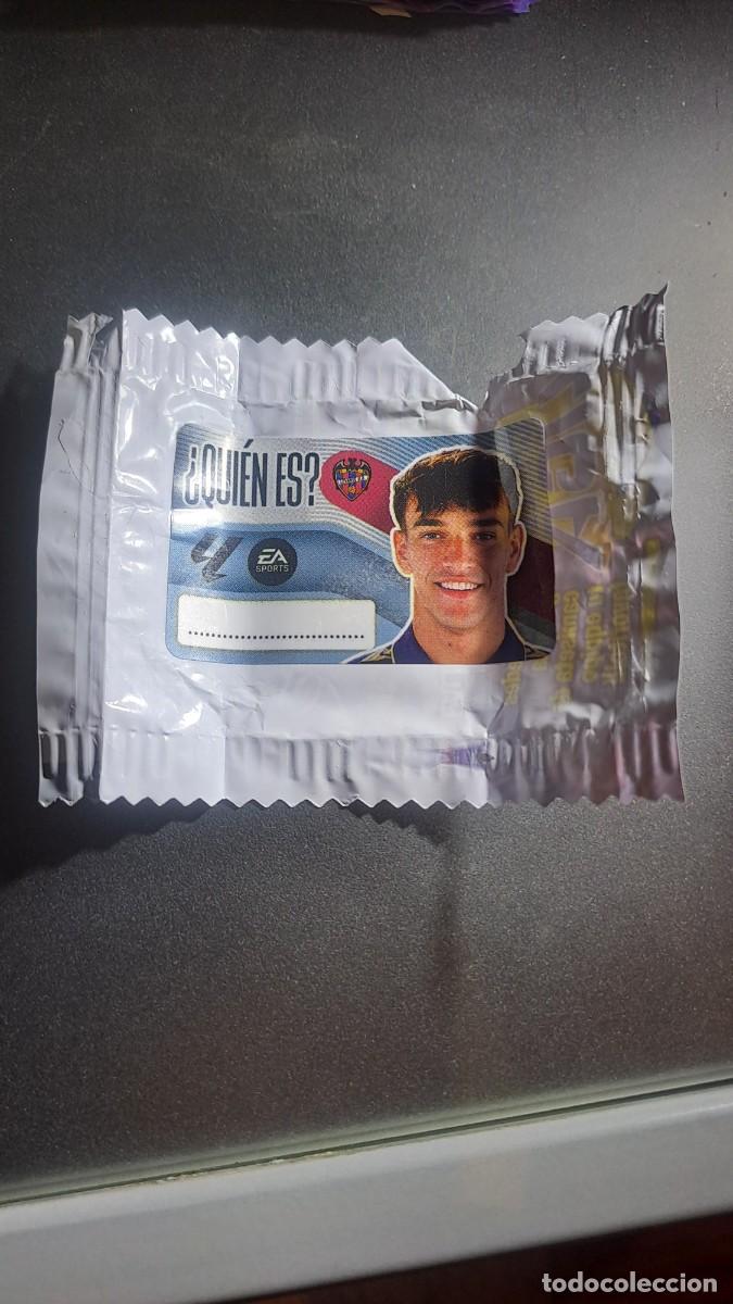 Coleccionismo cromos antiguos: CROMO CARLOS ESPI &iquest;QUIEN ES? LEVANTE CHICLE LIGA 2026 2027 26 27 ESTE PANINI NUNCA PEGADO