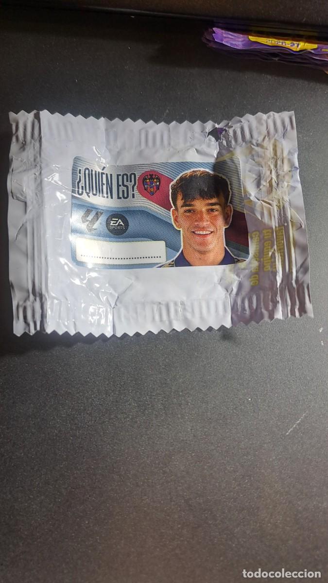 Coleccionismo cromos antiguos: CROMO CARLOS ESPI &iquest;QUIEN ES? LEVANTE CHICLE LIGA 2026 2027 26 27 ESTE PANINI NUNCA PEGADO