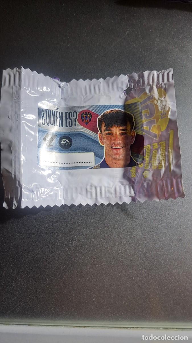 Coleccionismo cromos antiguos: CROMO CARLOS ESPI &iquest;QUIEN ES? LEVANTE CHICLE LIGA 2026 2027 26 27 ESTE PANINI NUNCA PEGADO