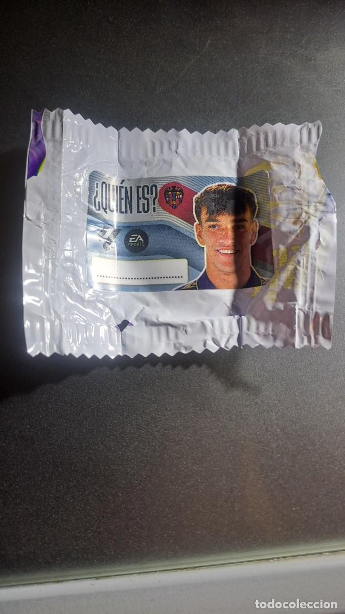 Coleccionismo cromos antiguos: CROMO CARLOS ESPI &iquest;QUIEN ES? LEVANTE CHICLE LIGA 2026 2027 26 27 ESTE PANINI NUNCA PEGADO