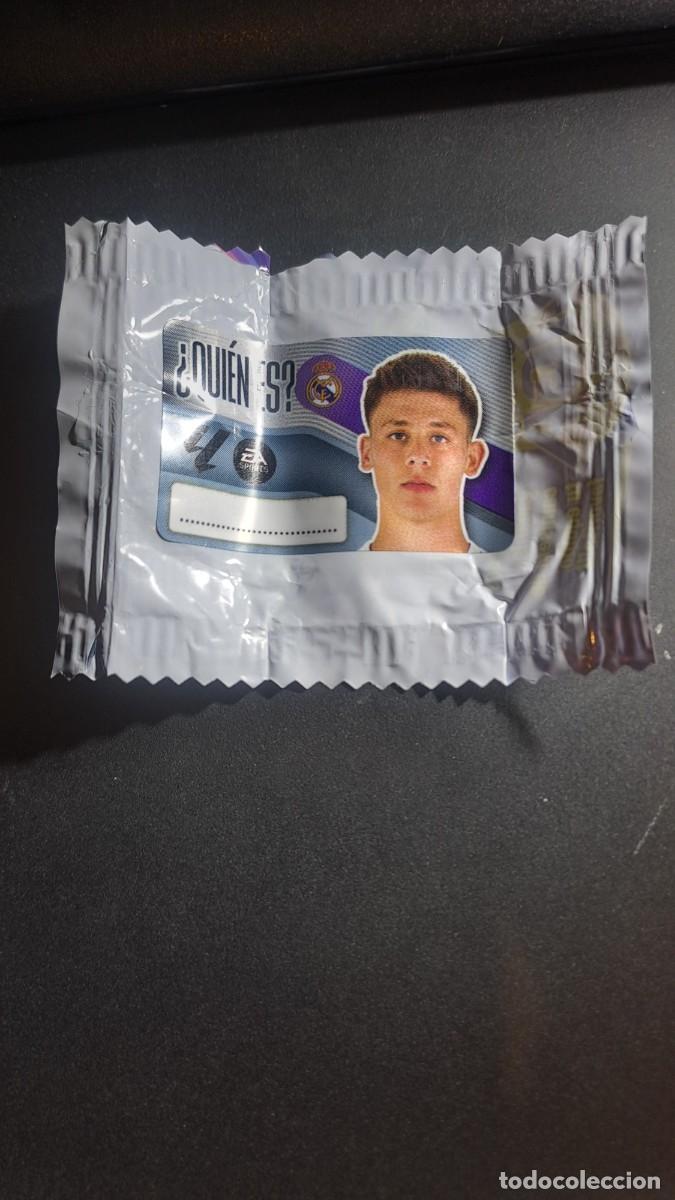 Coleccionismo cromos antiguos: CROMO GULER &iquest;QUIEN ES? REAL MADRID CHICLE LIGA 2026 2027 26 27 ESTE PANINI NUNCA PEGADO