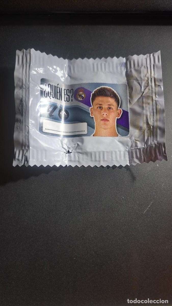Coleccionismo cromos antiguos: CROMO GULER &iquest;QUIEN ES? REAL MADRID CHICLE LIGA 2026 2027 26 27 ESTE PANINI NUNCA PEGADO