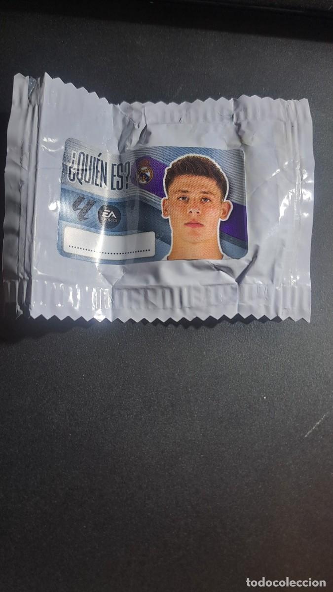 Coleccionismo cromos antiguos: CROMO GULER &iquest;QUIEN ES? REAL MADRID CHICLE LIGA 2026 2027 26 27 ESTE PANINI NUNCA PEGADO