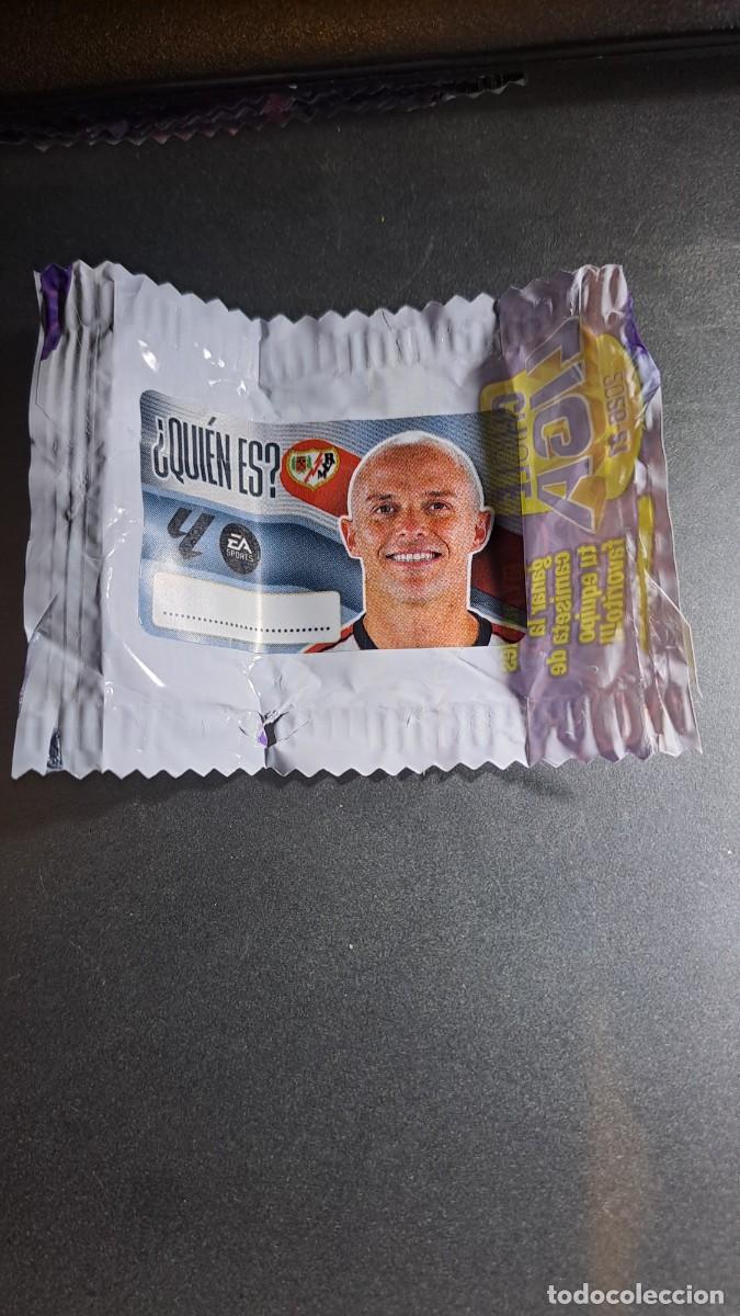 Coleccionismo cromos antiguos: CROMO ISI &iquest;QUIEN ES? RAYO VALLECANO CHICLE LIGA 2026 2027 26 27 ESTE PANINI NUNCA PEGADO