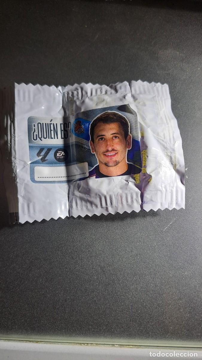 Coleccionismo cromos antiguos: CROMO OYARZABAL &iquest;QUIEN ES? REAL SOCIEDAD CHICLE LIGA 2026 2027 26 27 ESTE PANINI NUNCA PEGADO