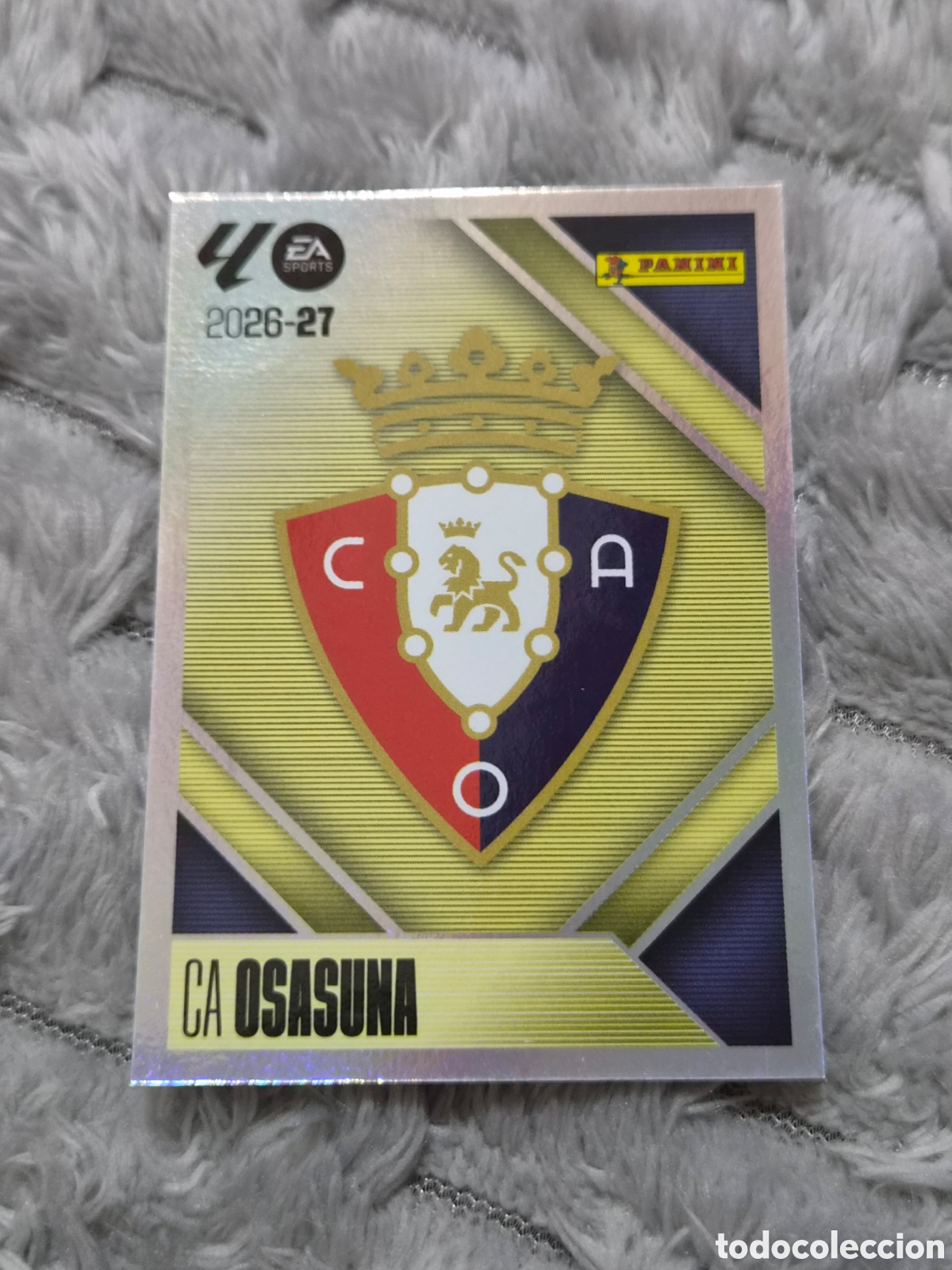 Coleccionismo cromos antiguos: 1 - ESCUDO OSASUNA LIGA ESTE 2026 2027