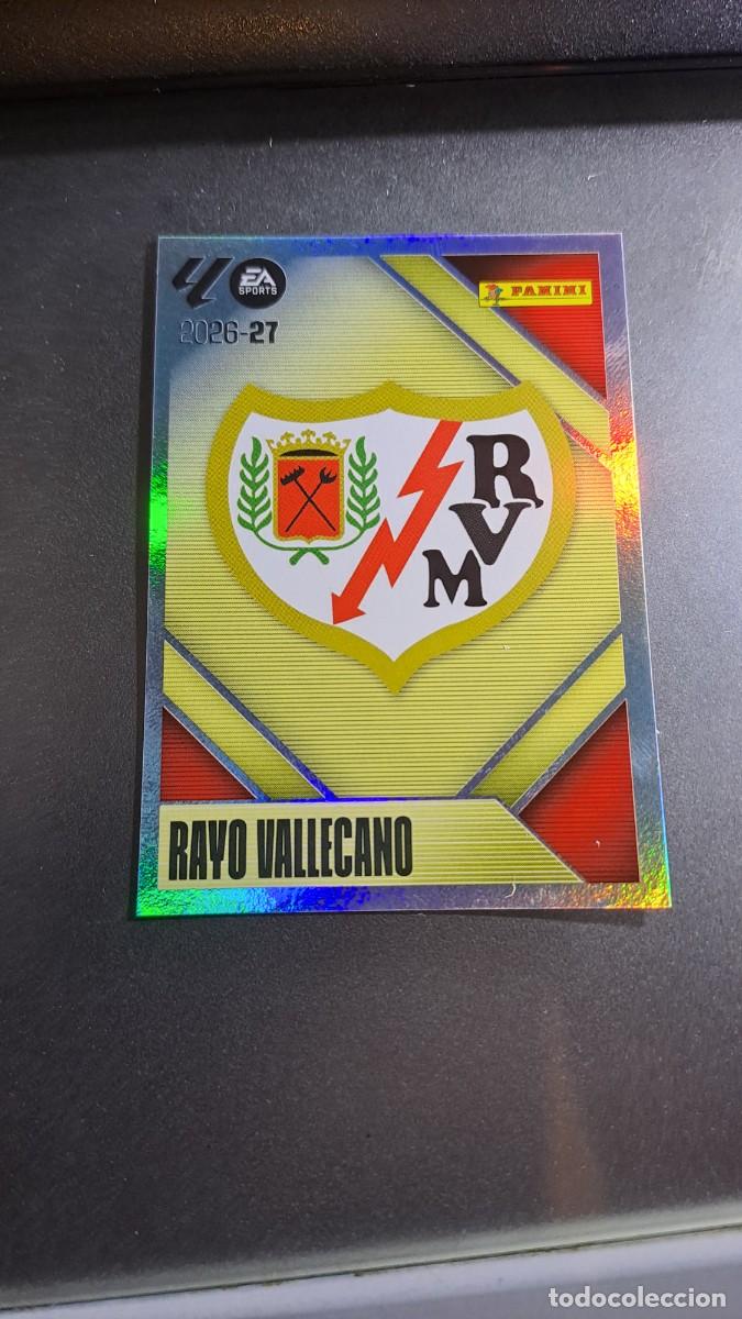 Coleccionismo cromos antiguos: CROMO ESCUDO RAYO VALLECANO 1 LIGA 2026 2027 26 27 ESTE PANINI NUNCA PEGADO