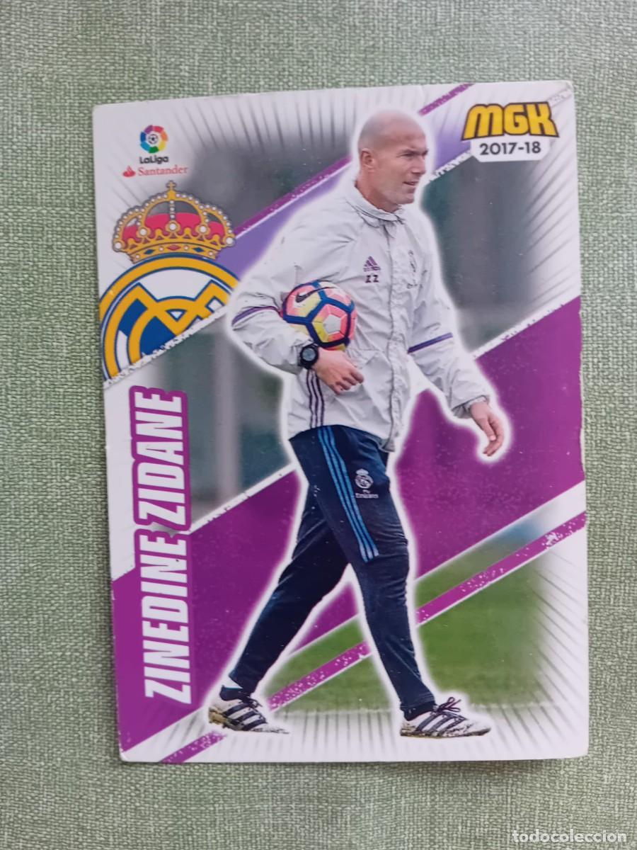 Coleccionismo cromos antiguos: Zinedine Zidane Entrenador Real Madrid 401 Megacracks 2017-2018