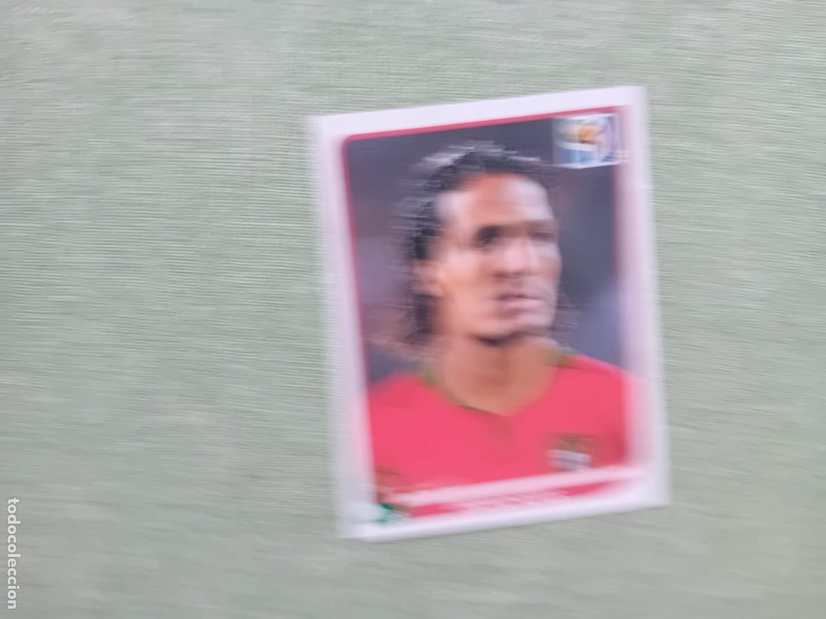 Collectable Antique Stickers: Bruno Alves 547 Portugal Mundial Sud&aacute;frica 2010 Sticker