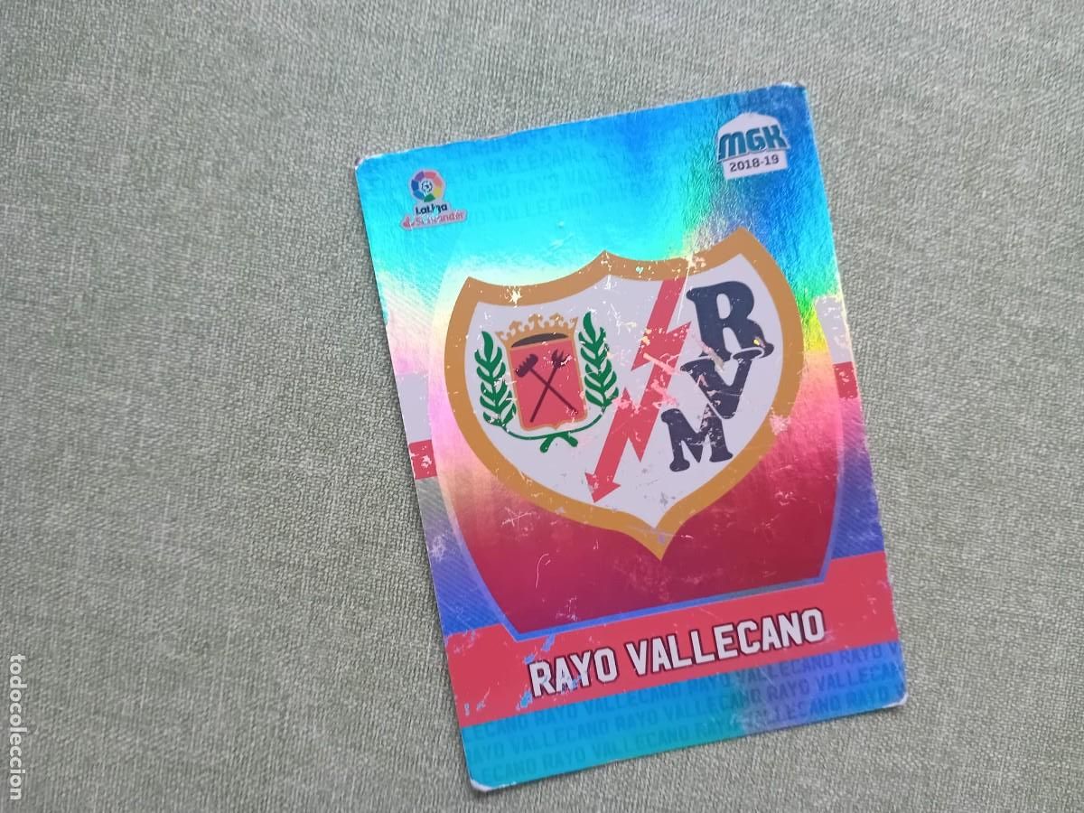 Collectable Antique Stickers: Escudo Rayo Vallecano Megacraks 18-19 379