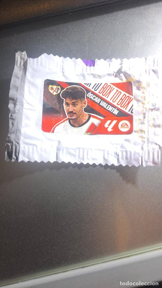 Coleccionismo cromos antiguos: CROMO OSCAR VALENTIN BOX TO BOX RAYO VALLECANO CHICLE LIGA 2026 2027 26 27 ESTE PANINI NUNCA PEGADO