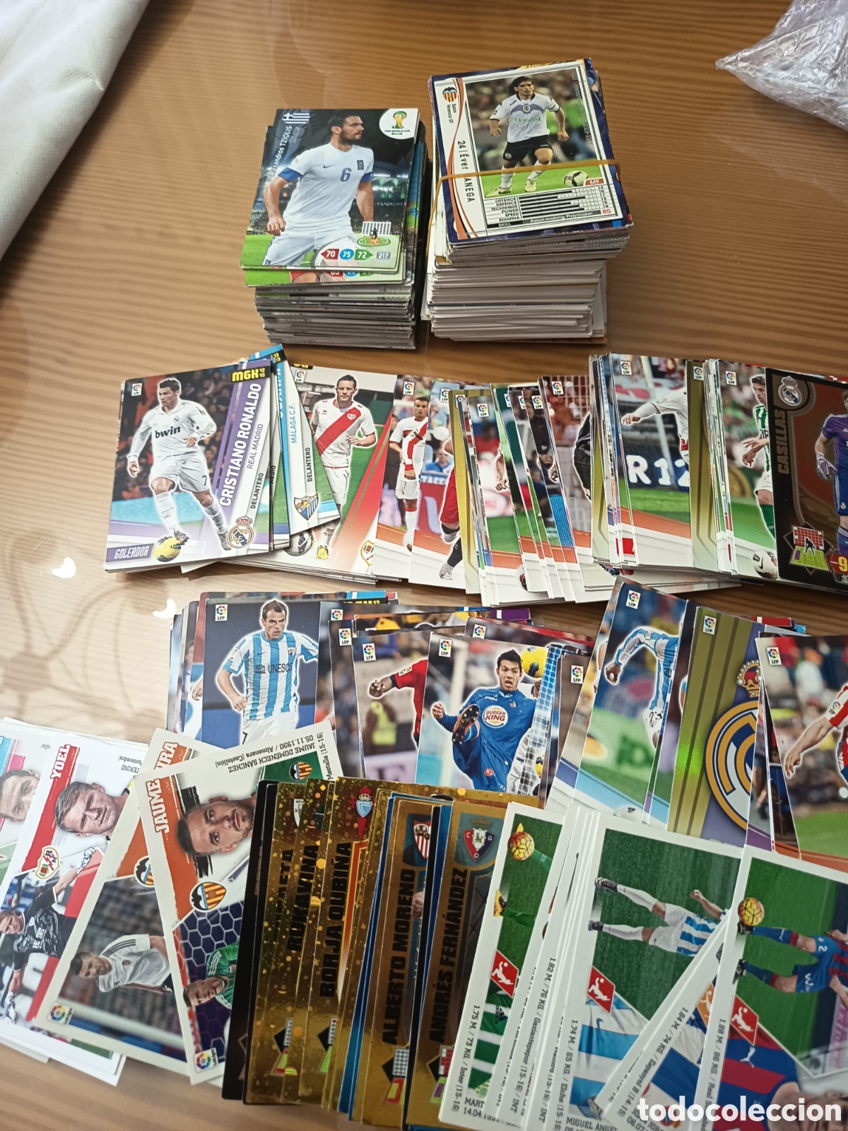 Coleccionismo cromos antiguos: Gran lote de unos 400 cromos de futbol