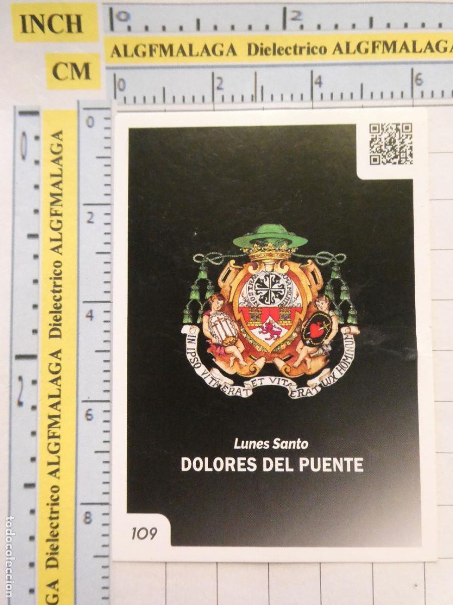 Coleccionismo cromos antiguos: CROMO TARJETA HOLY CARDS SEMANA SANTA M&Aacute;LAGA. 109 DOLORES DEL PUENTE ESCUDO