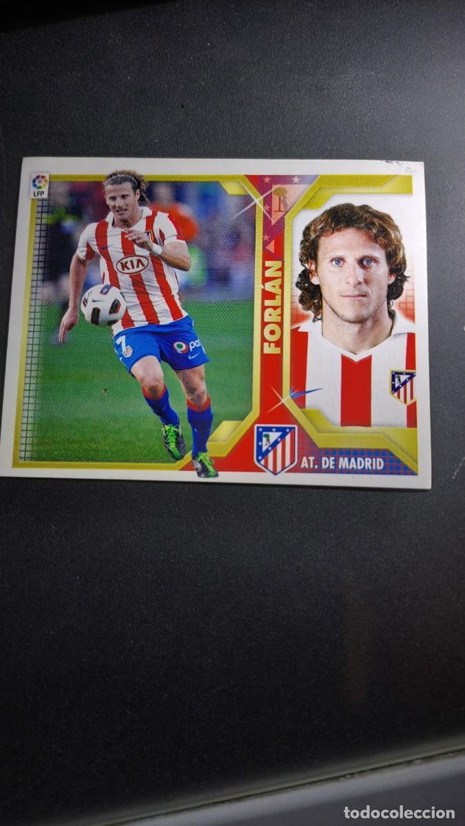 Coleccionismo cromos antiguos: CROMO FORLAN 16 ATLETICO DE MADRID LIGA 11 12 2011 2012 ESTE PANINI NUNCA PEGADO