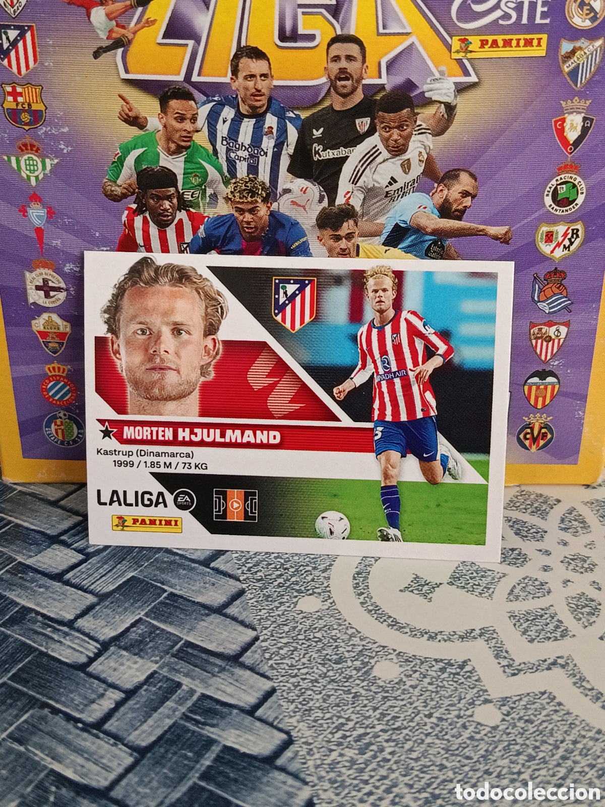 Colecionismo Cromos antigos: HJULMAND ATLETICO DE MADRID ULTIMOS FICHAJES N&ordm; 5 LIGA ESTE 26 27 2026 2027 PANINI