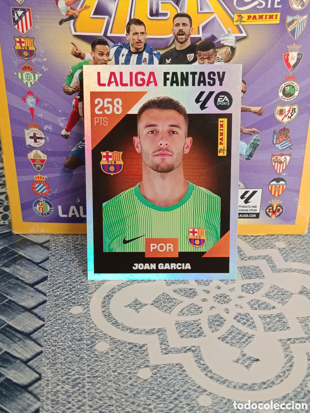Colecionismo Cromos antigos: JOAN GARCIA F.C. BARCELONA BAR&Ccedil;A LA LIGA FANTASY N&ordm; 2 LIGA ESTE 26 27 2026 2027 PANINI