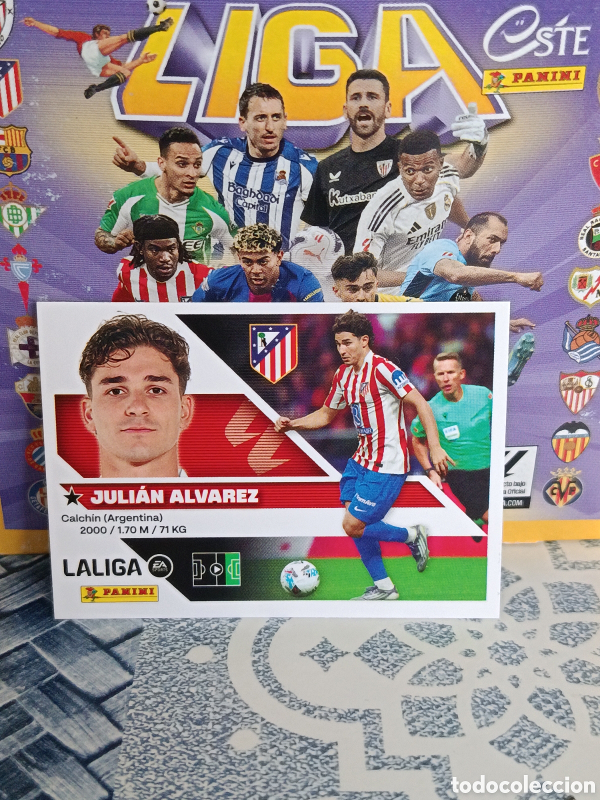 Collezionismo Figurine antiche: JULIAN ALVAREZ ATLETICO DE MADRID N&ordm; 20 LIGA ESTE 26 27 2026 2027 PANINI &rdquo;NUEVO DE SOBRE&rdquo;