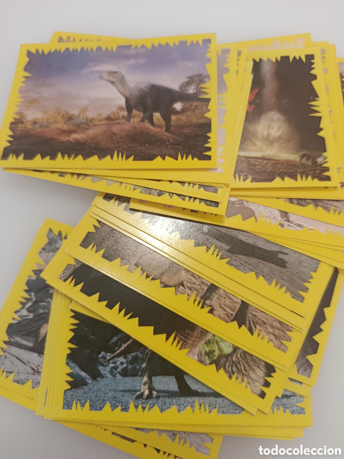 Coleccionismo cromos antiguos: 40 cromos - Panini Disneys Dinosaurio 2000 - Foto 1