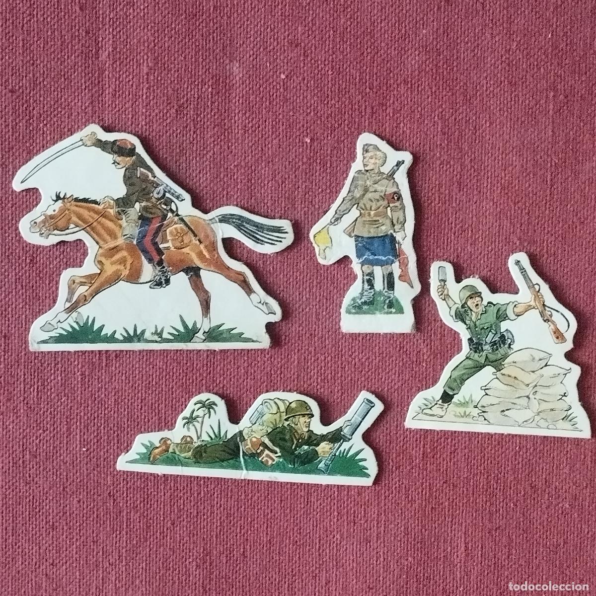 Colecionismo Cromos antigos: 4 CROMOS TROQUELADOS DE SOLDADOS