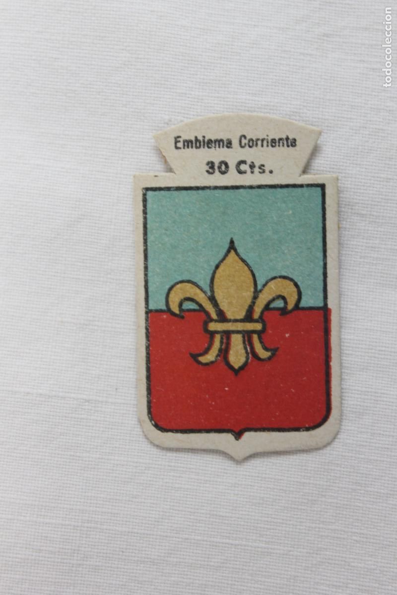 Coleccionismo cromos antiguos: EMBLEMA AUXILIO SOCIAL APELLIDO VENEROSO N&ordm; 151