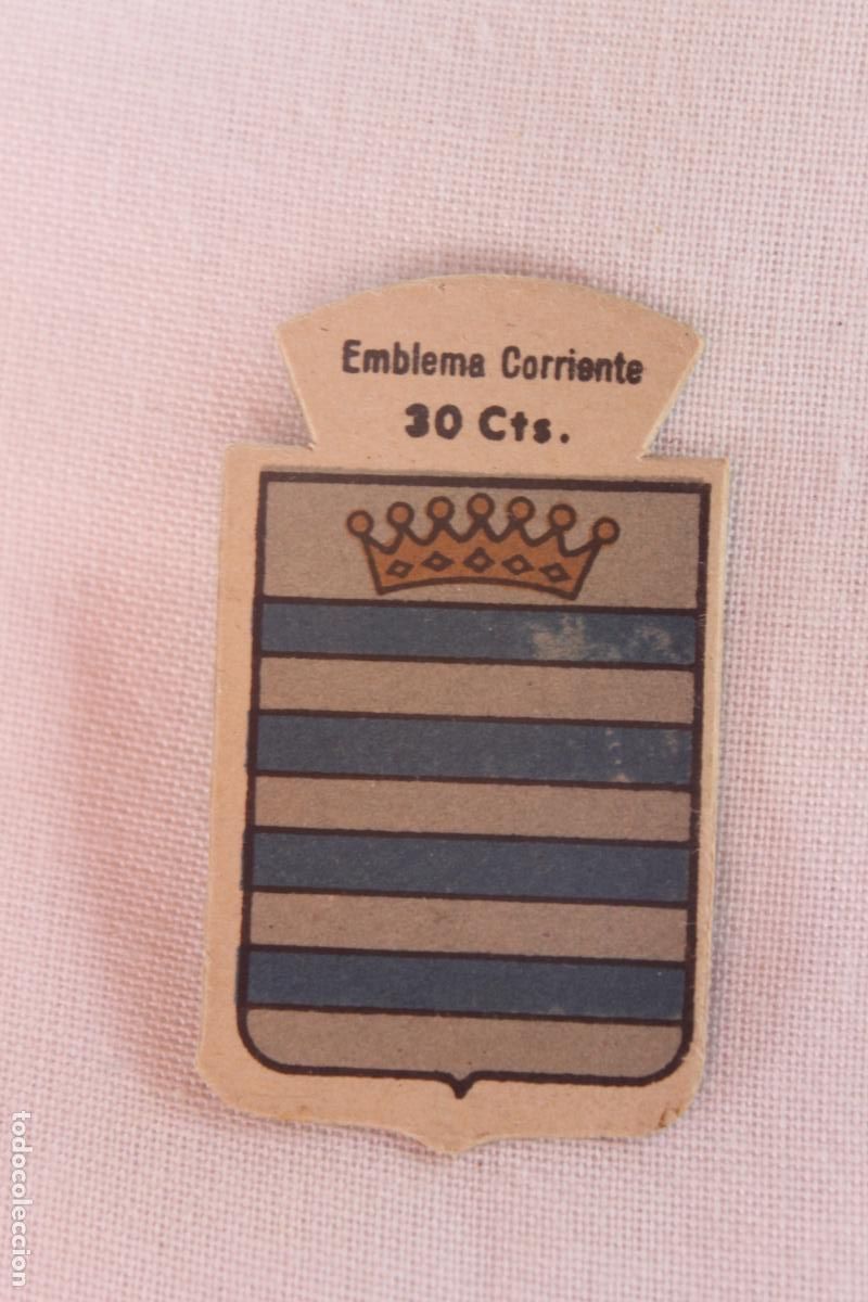 Coleccionismo cromos antiguos: EMBLEMA AUXILIO SOCIAL APELLIDO VALDERRAMA N&ordm; 145