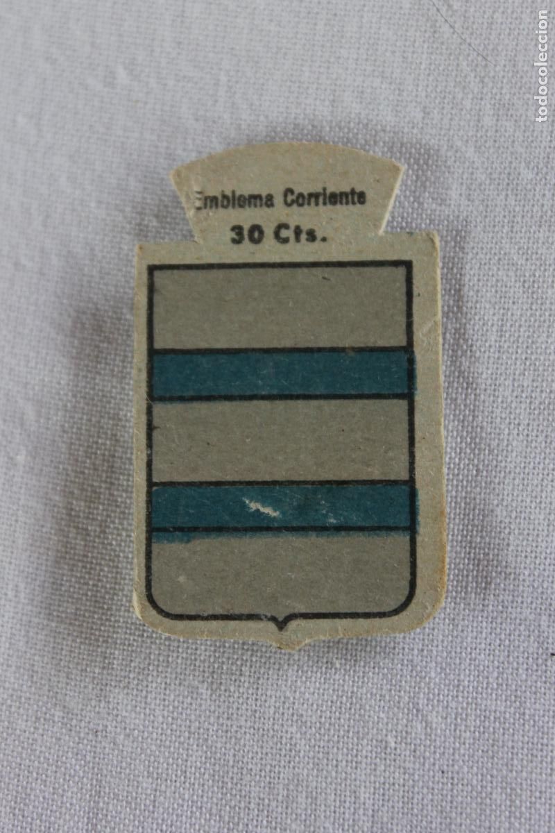 Colecionismo Cromos antigos: EMBLEMA AUXILIO SOCIAL APELLIDO GUIMER&Aacute; N&ordm; 143