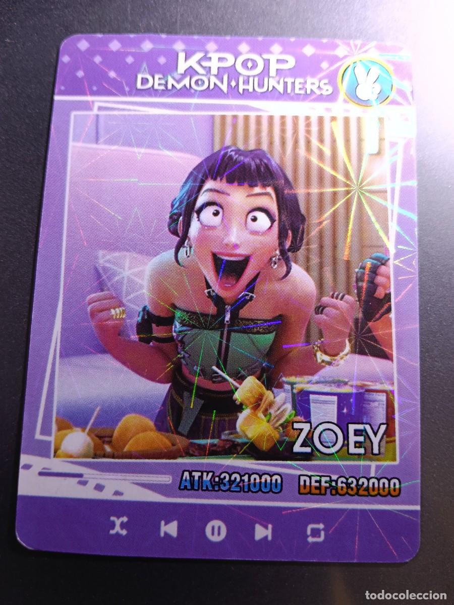 Coleccionismo cromos antiguos: CROMO K-POP DEMON HUNTERS ZOEY CARTA MORADO
