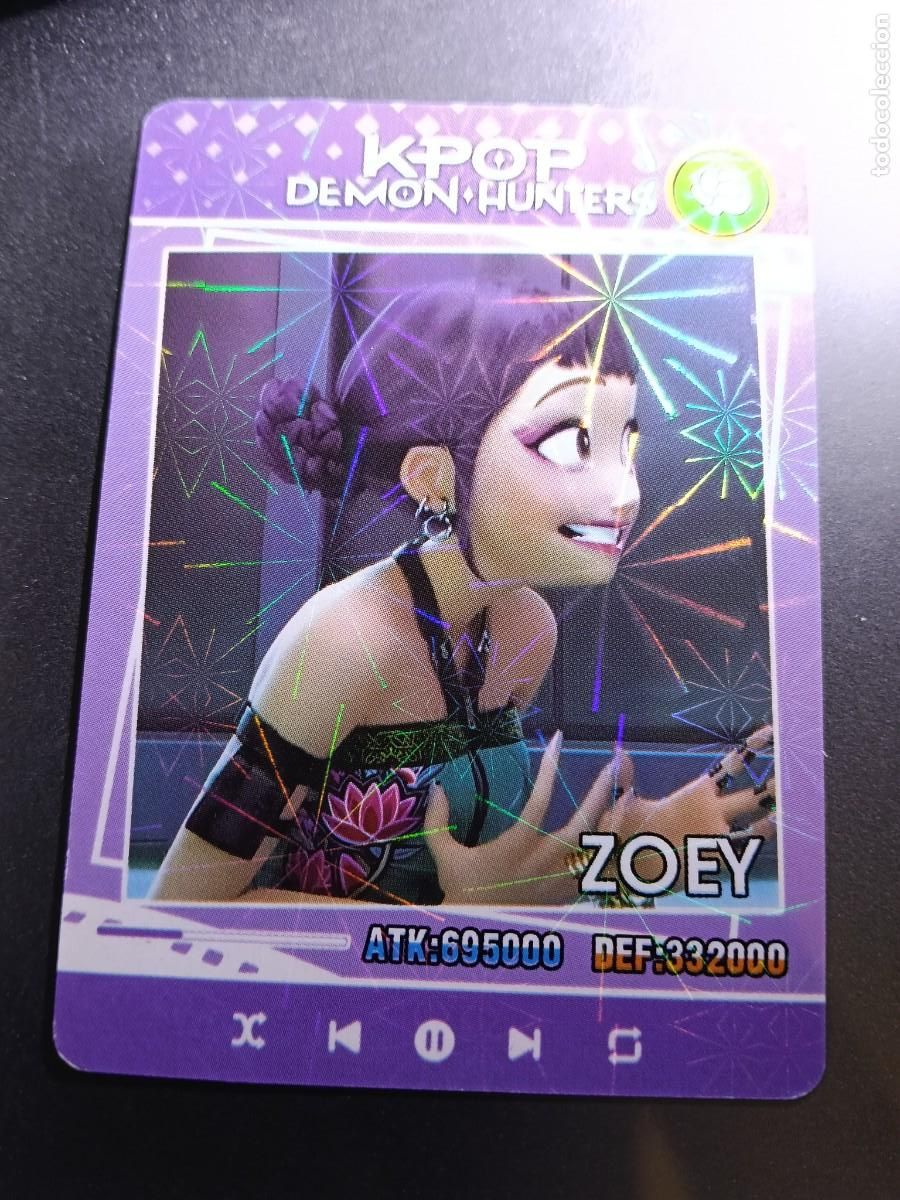 Colecionismo Cromos antigos: CROMO K-POP DEMON HUNTERS ZOEY CARTA MORADO
