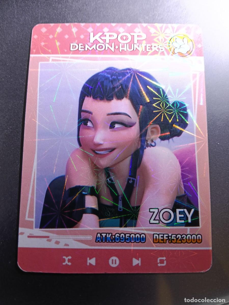 Coleccionismo cromos antiguos: CROMO K-POP DEMON HUNTERS ZOEY CARTA ROJO