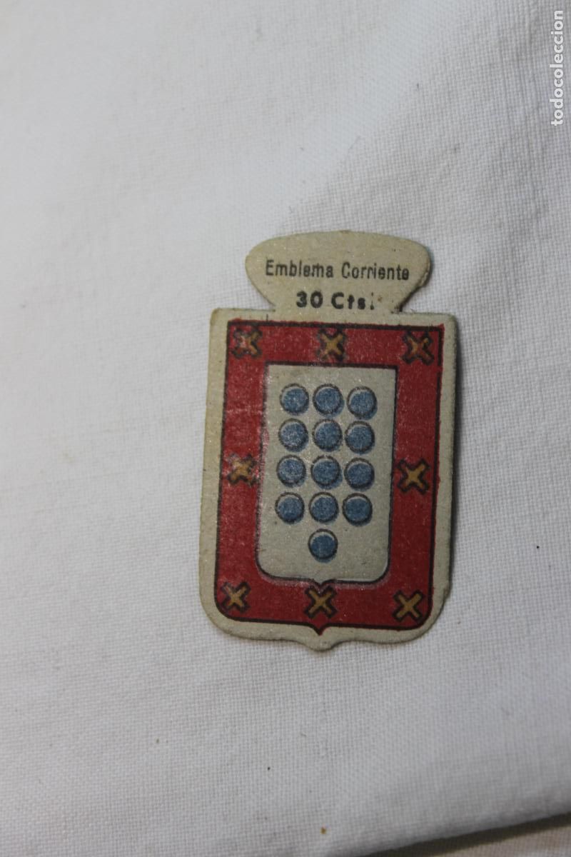 Colecionismo Cromos antigos: EMBLEMA AUXILIO SOCIAL VELAZQUEZ N&ordm; 32