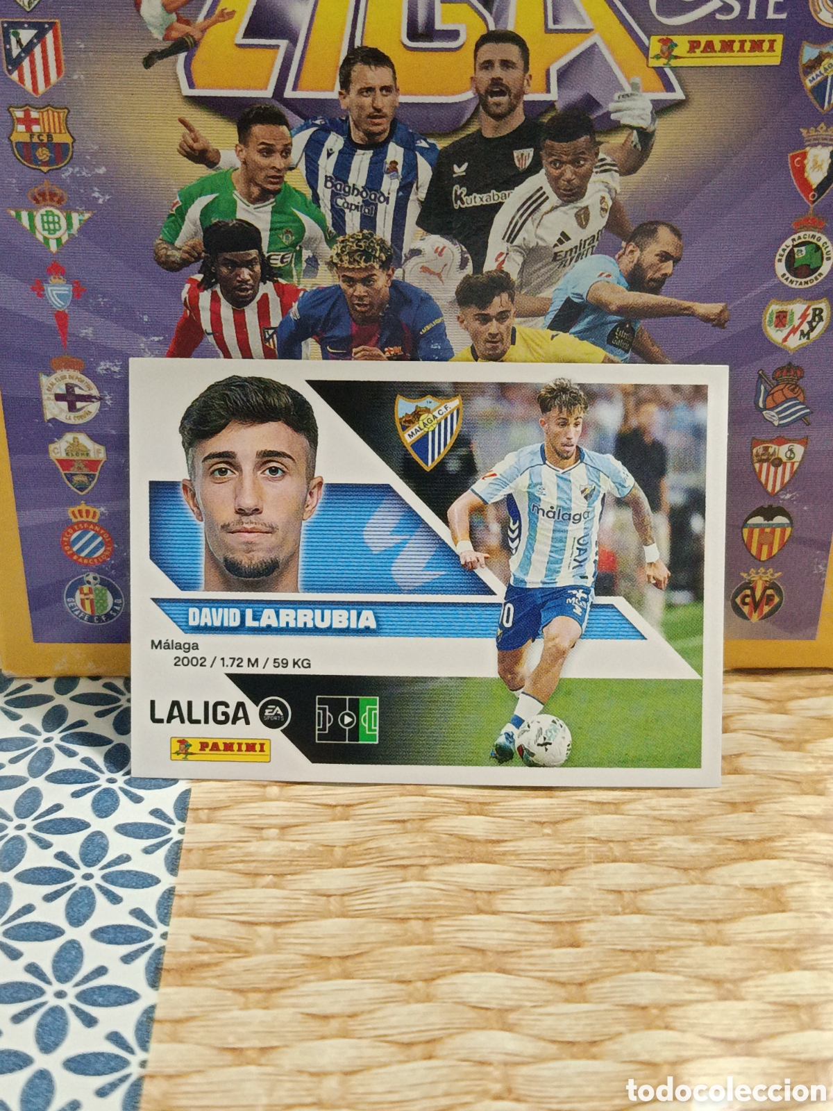 Coleccionismo cromos antiguos: LARRUBIA MALAGA N&ordm; 16 LIGA ESTE 26 27 2026 2027 PANINI
