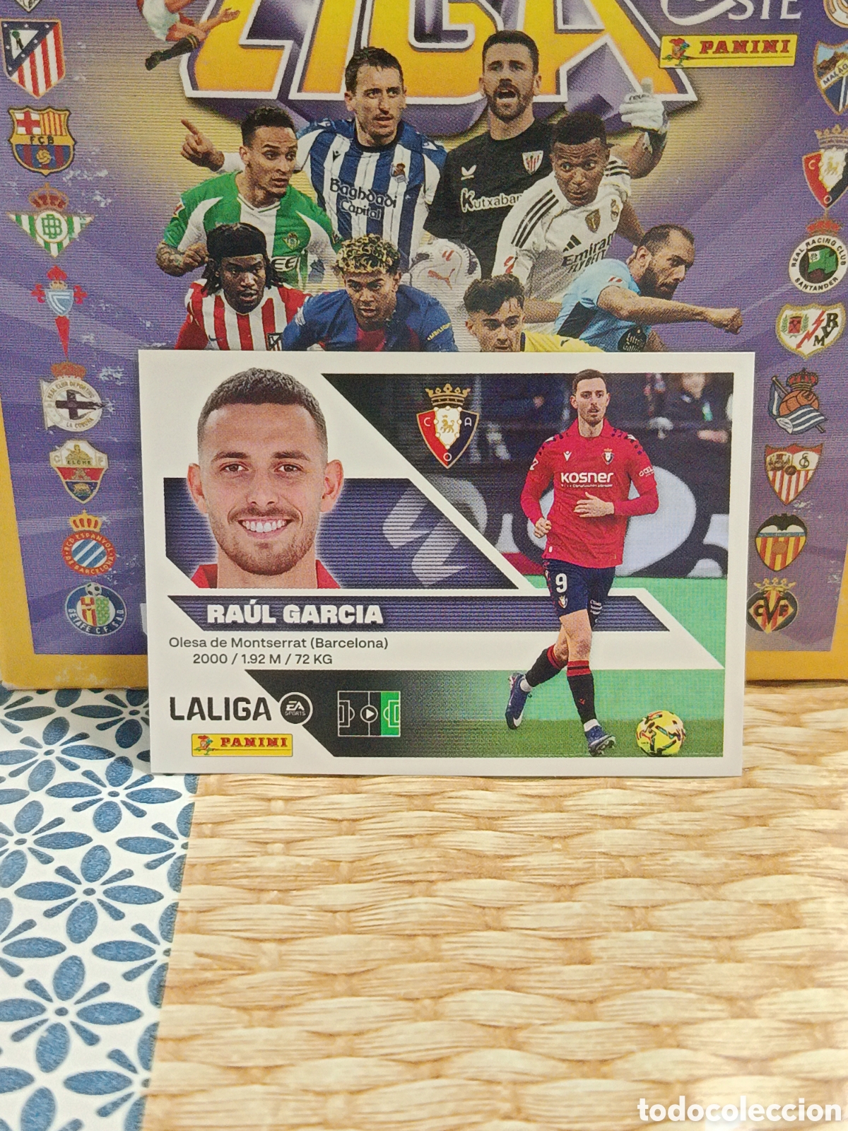 Collezionismo Figurine antiche: RAUL GARCIA OSASUNA N&ordm; 18 LIGA ESTE 26 27 2026 2027 PANINI