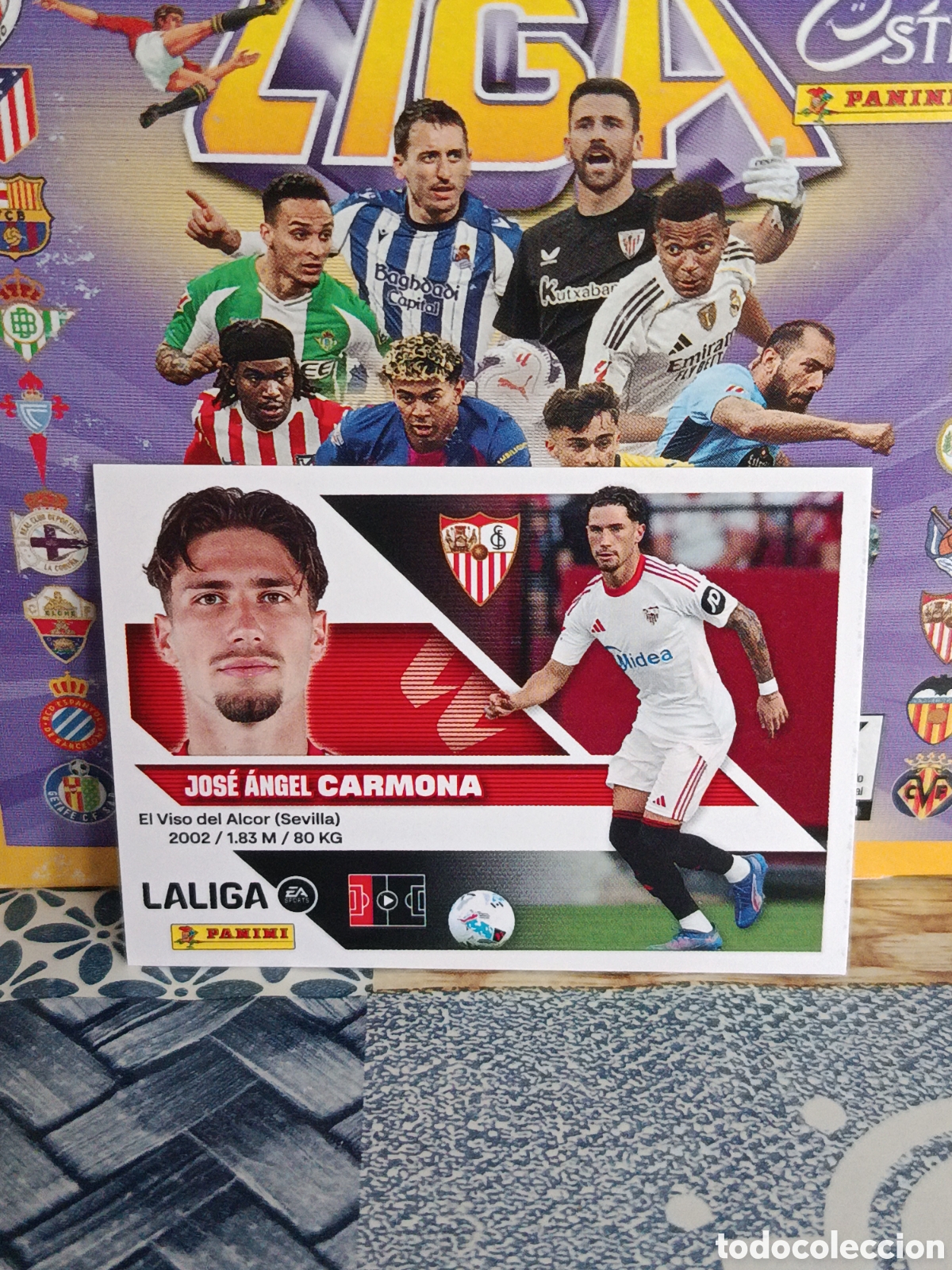 Colecionismo Cromos antigos: CARMONA SEVILLA N&ordm; 5 LIGA ESTE 26 27 2026 2027 PANINI