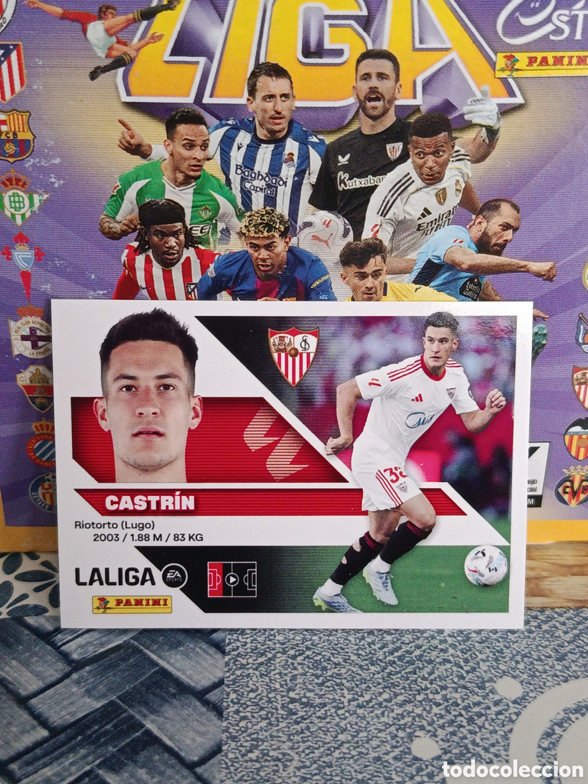 Collezionismo Figurine antiche: CASTRIN SEVILLA N&ordm; 9 A LIGA ESTE 26 27 2026 2027 PANINI