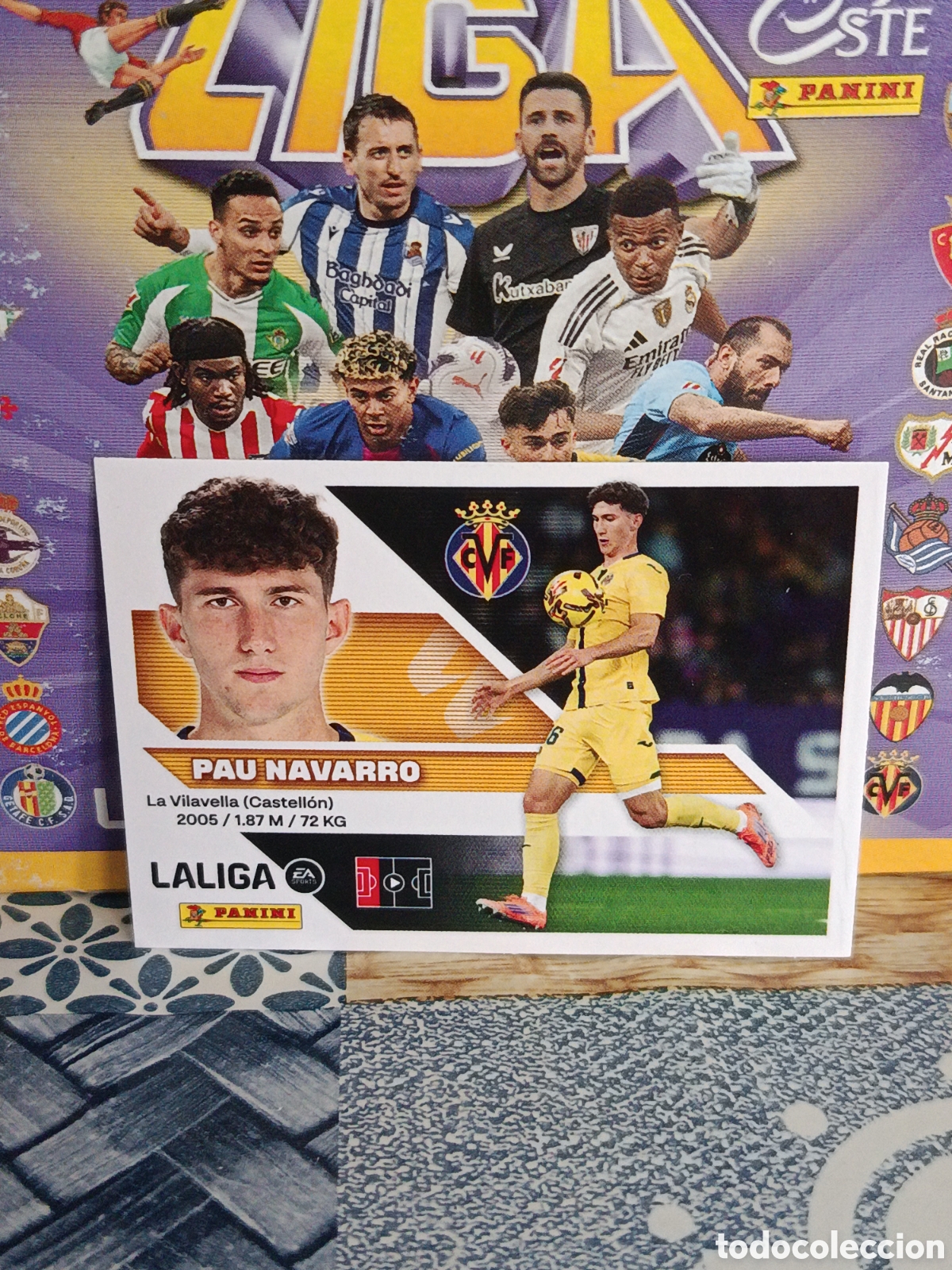 Collectionnisme Cartes &agrave; collectionner anciennes: PAU NAVARRO VILLARREAL N&ordm; 6 A LIGA ESTE 26 27 2026 2027 PANINI