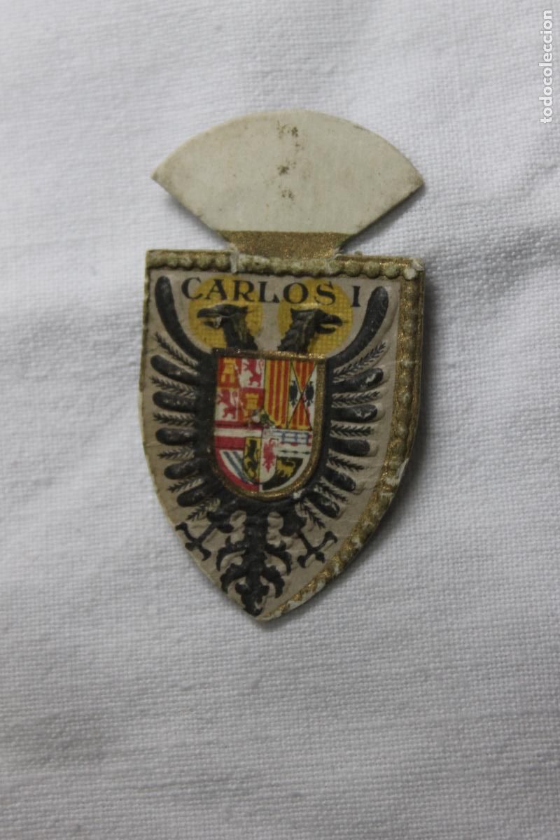 Collectionnisme Cartes &agrave; collectionner anciennes: EMBLEMA AUXILIO SOCIAL ARMAS DE CARLOS I N&ordm; 5