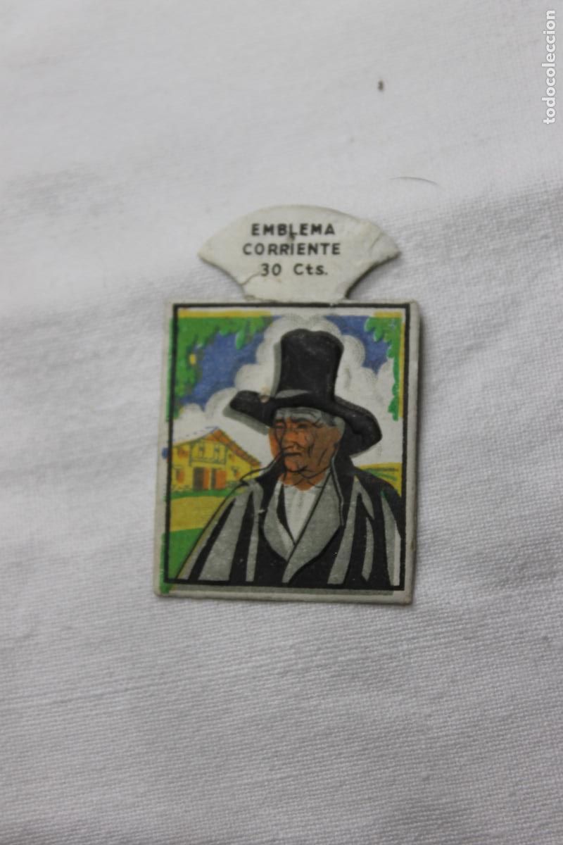 Coleccionismo cromos antiguos: EMBLEMA AUXILIO SOCIAL LINO DE DUELO N&ordm; 2