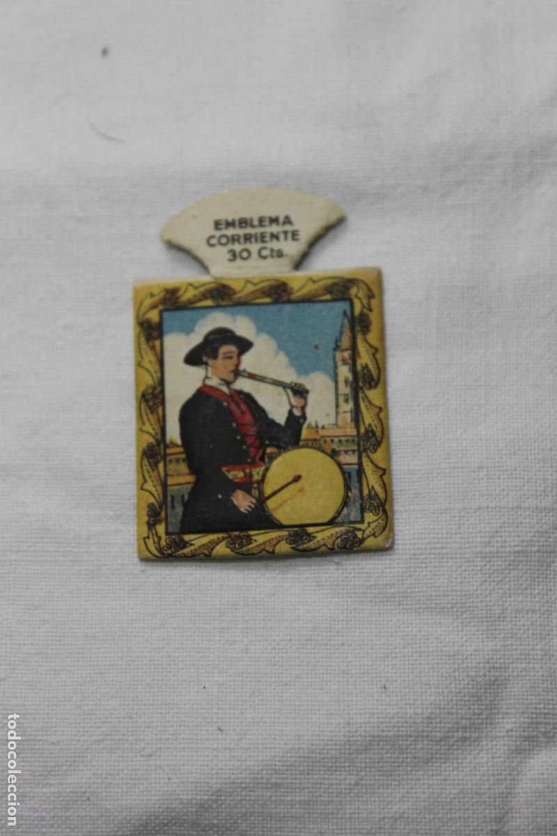 Collectionnisme Cartes &agrave; collectionner anciennes: EMBLEMA AUXILIO SOCIAL LEON DANZANTE MARAGATO N&ordm; 9