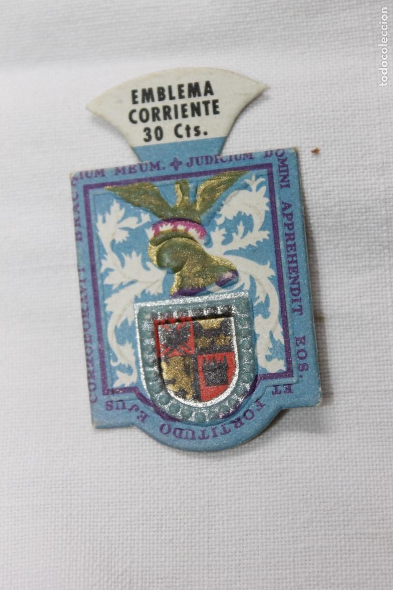 Coleccionismo cromos antiguos: EMBLEMA AUXILIO SOCIAL ESCUDO DE ARMAS HERNAN CORTES N&ordm; 7
