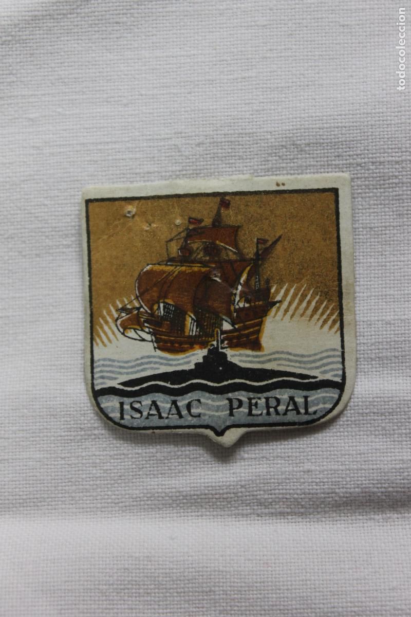 Coleccionismo cromos antiguos: EMBLEMA AUXILIO SOCIAL ISAAC PERAL - Foto 1
